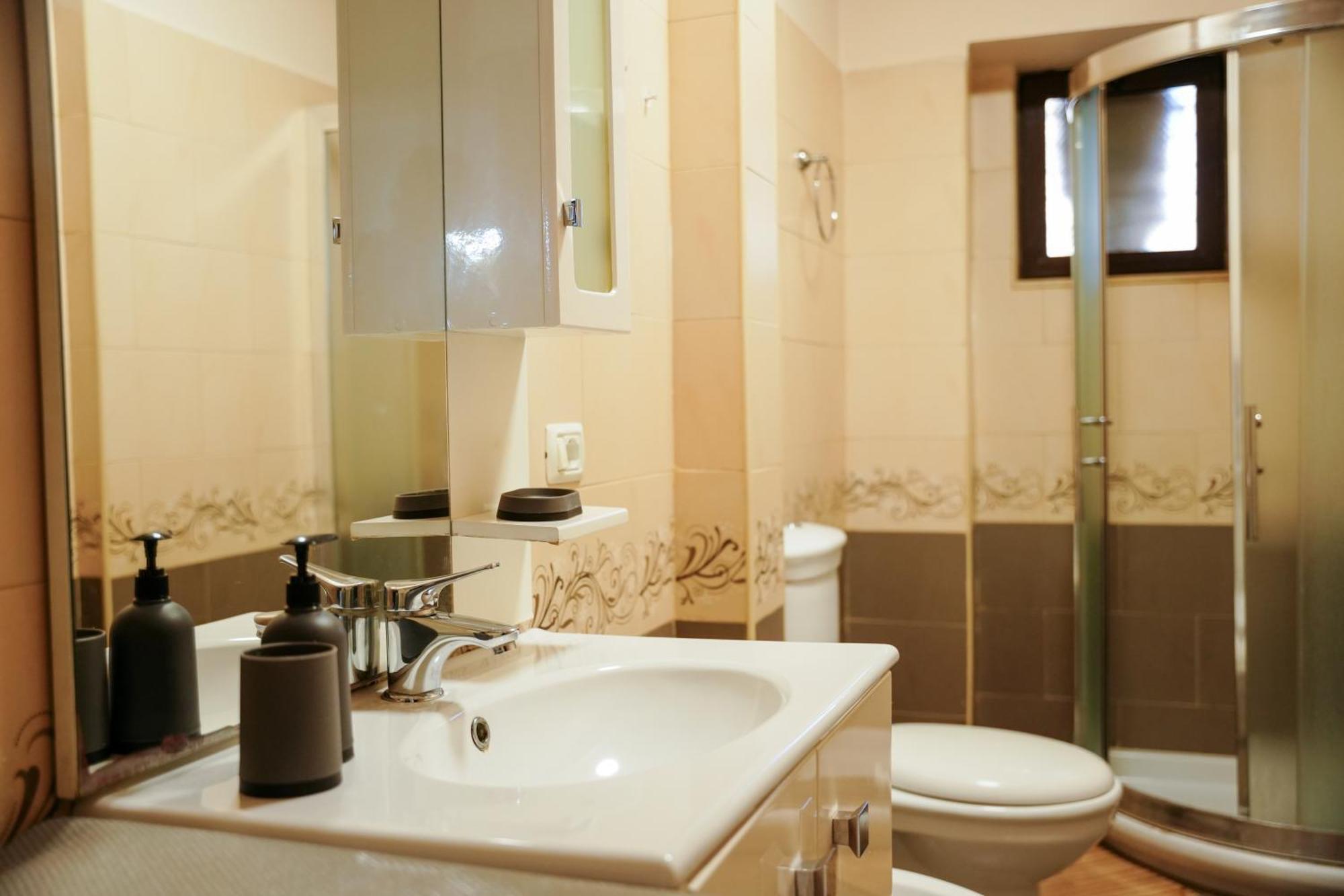 Tirana Centre Lions Gate 1 Apartment Экстерьер фото
