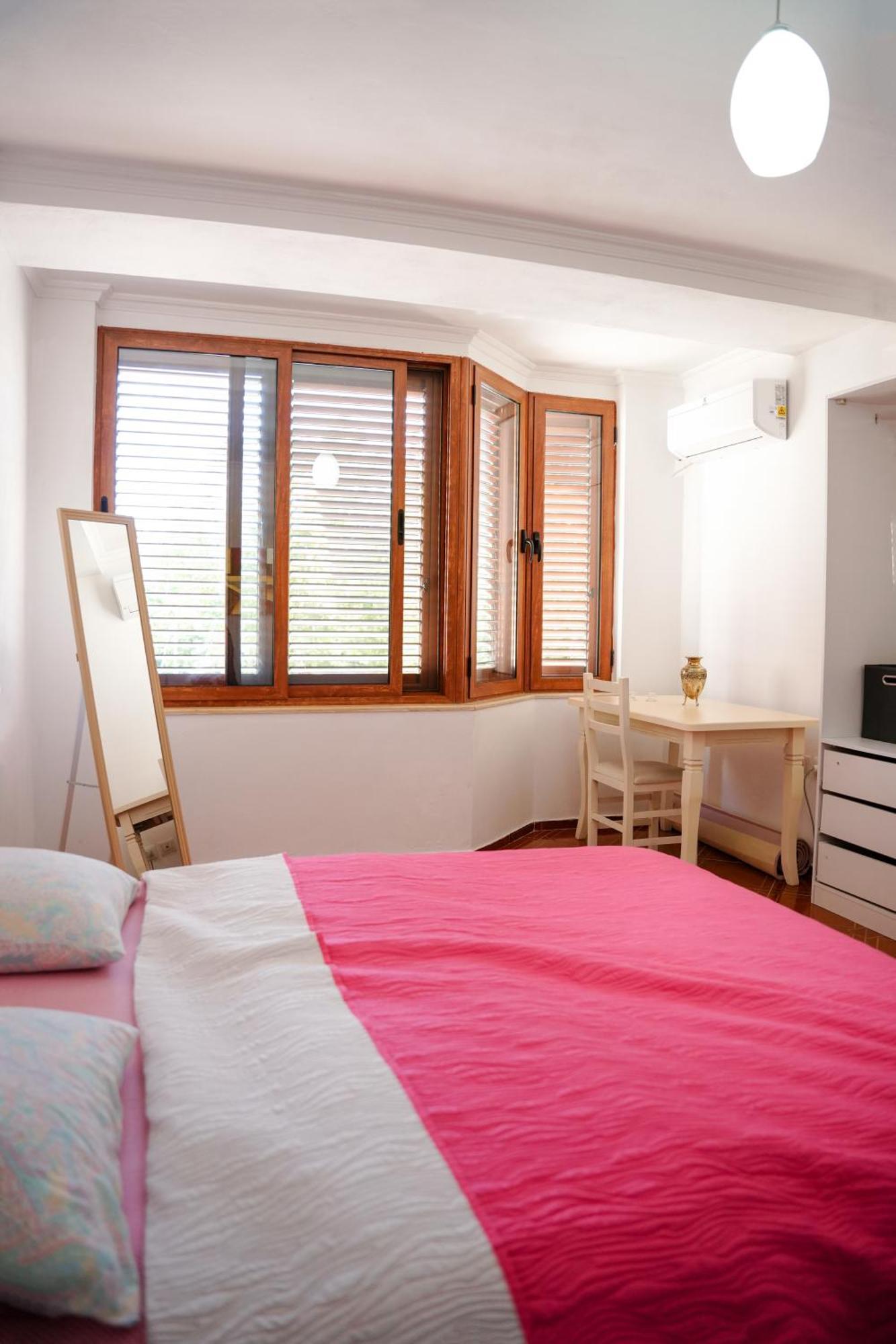 Tirana Centre Lions Gate 1 Apartment Экстерьер фото