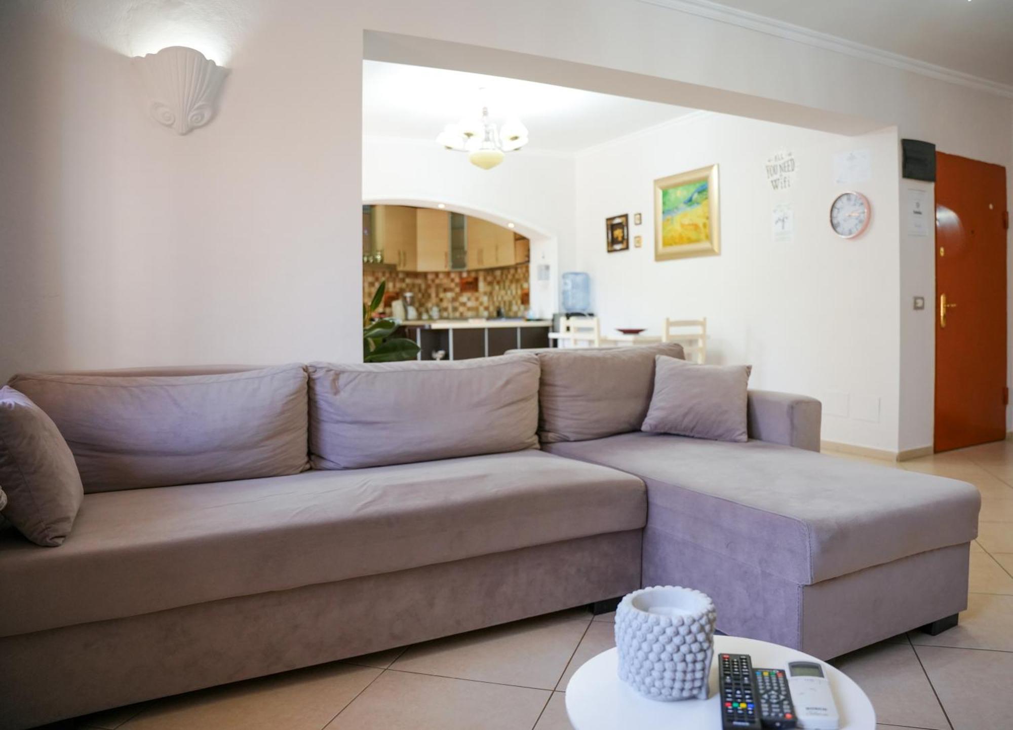 Tirana Centre Lions Gate 1 Apartment Экстерьер фото